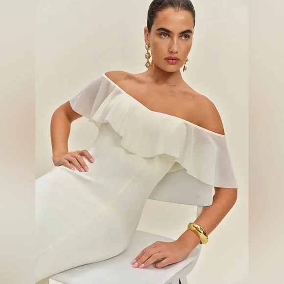 NWT Reformation Charee Dress Eggshell Ivory Off Shoulder Bridal | US 2 UK 6 - Picture 2 of 14